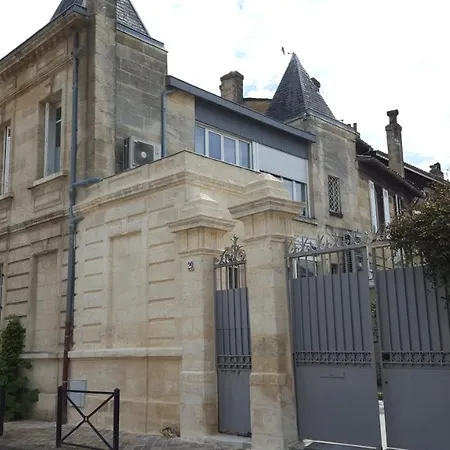 La Halte Montaigne 2*